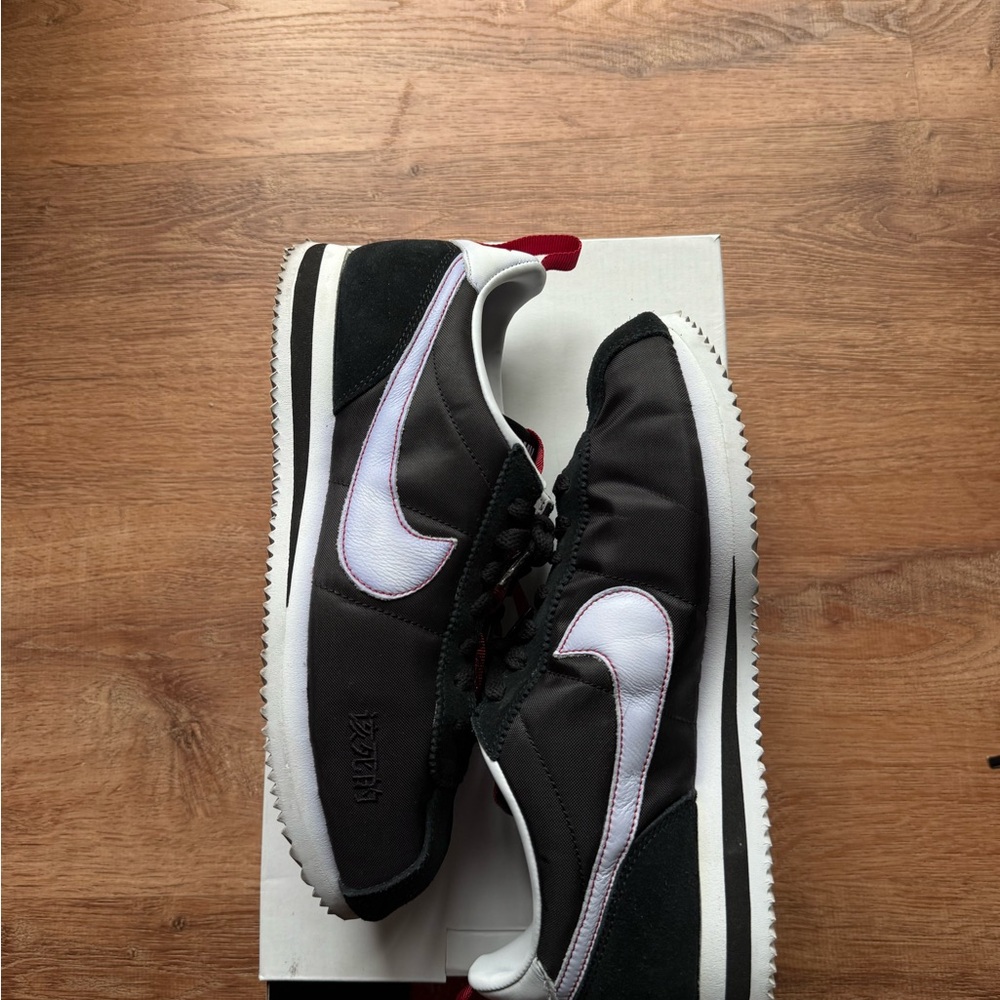 Nike DAMN kung fu Kenny  Kendrick Lamar Cortez Kenny lll
